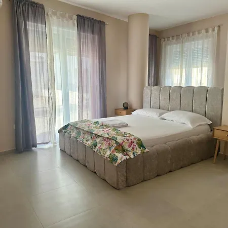 Lady Sunshine B&b- Center * Tirana
