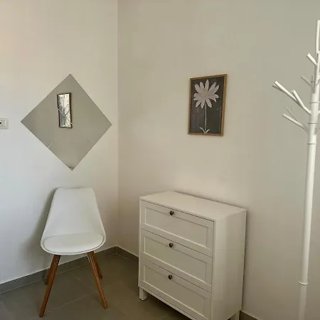 Lady Sunshine B&b- Center Apartment Tirana